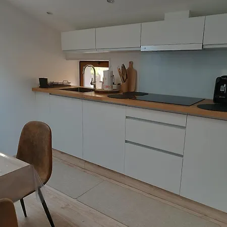 Location Vacances, Restriction Un Minimum De 7 Nuits