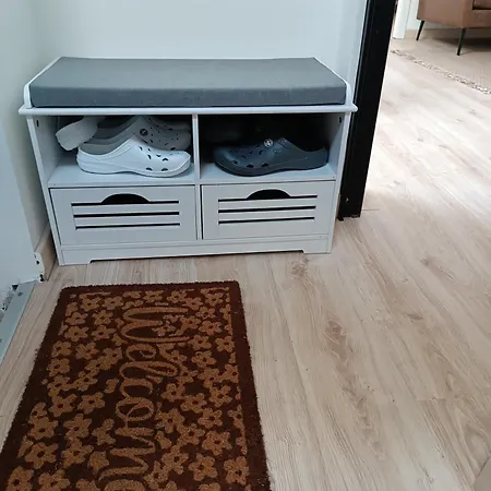 Location Vacances, Restriction Un Minimum De 7 Nuits *